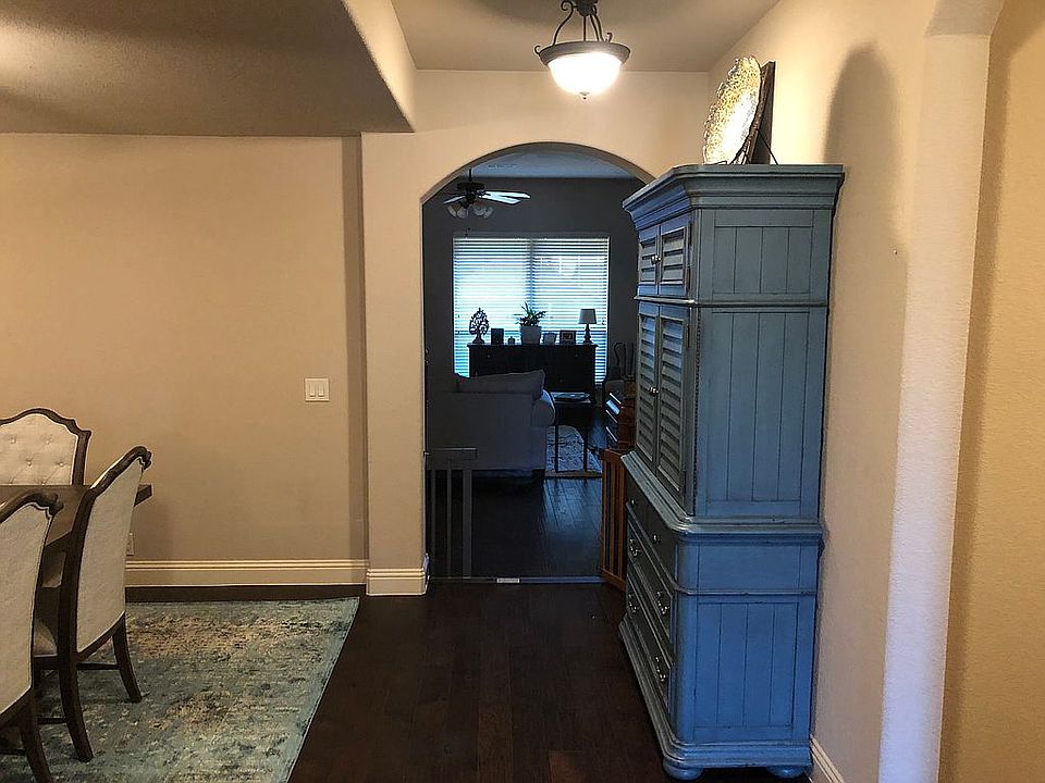 1st image of 921 Yarwood Way