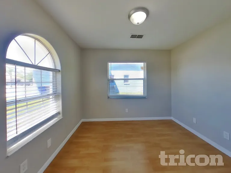2305 Cutler Ct — Photo 12