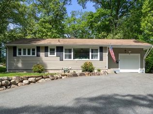 4 Leland Hill Rd, South Grafton, MA 01560