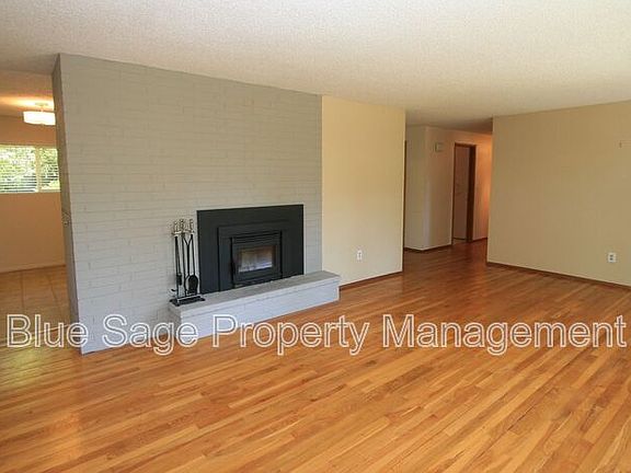 5th image of 131 Leslie Ln