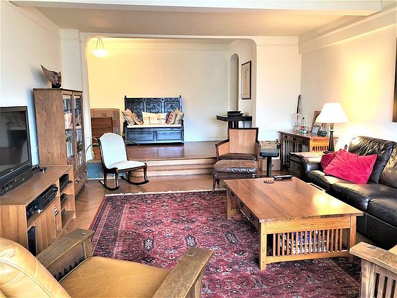 4th image of 5 W 86th St APT 17A
