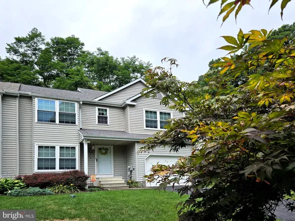 39 Innisbrook Ln, Coatesville, PA 19320