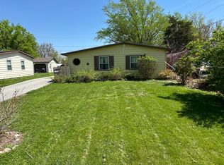 11609 18th St, Milan, IL 61264