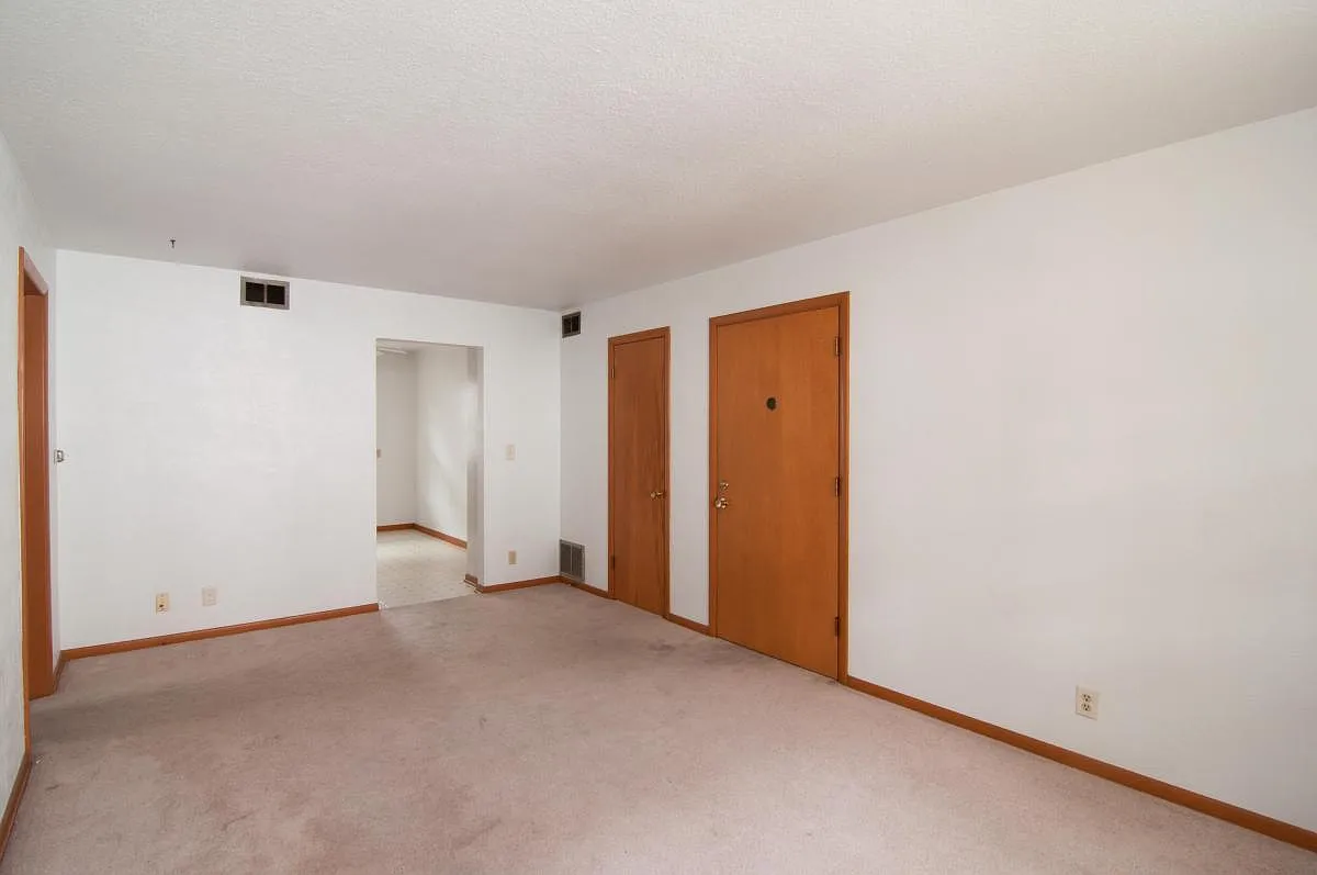 2 bed, $855 — Photo 4