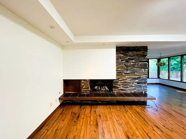 11105 SE 59th St — Photo 6