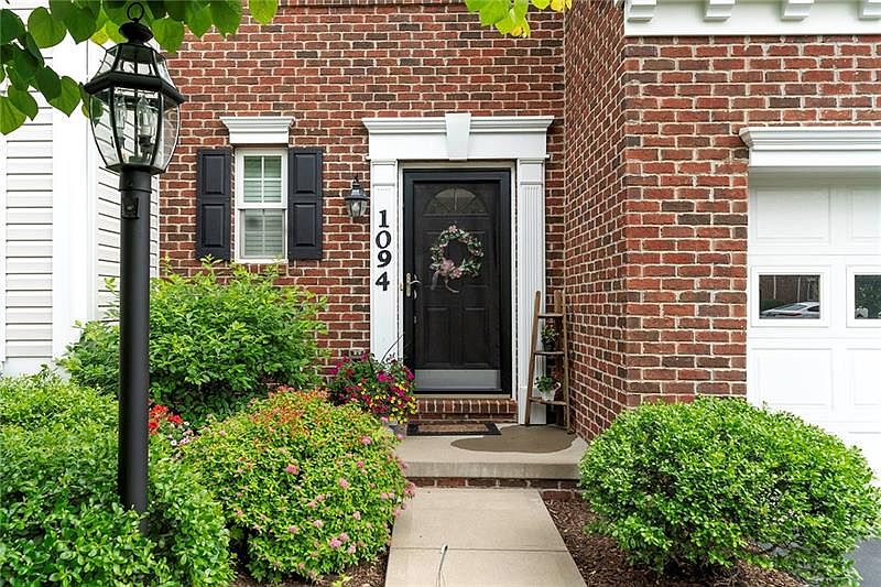 2nd image of 1094 Bayberry Dr