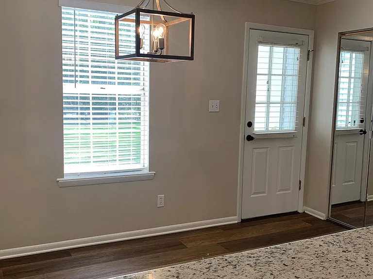 1431 Mineral Springs Rd #10 — Photo 7