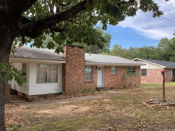 1612 Sunset Dr, Hope, AR 71801