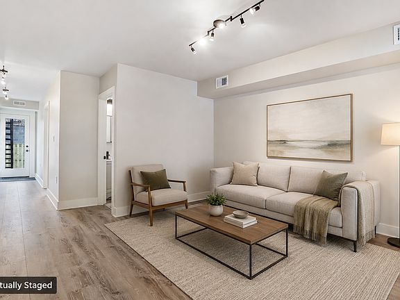 5th image of 1526 2nd St SW
