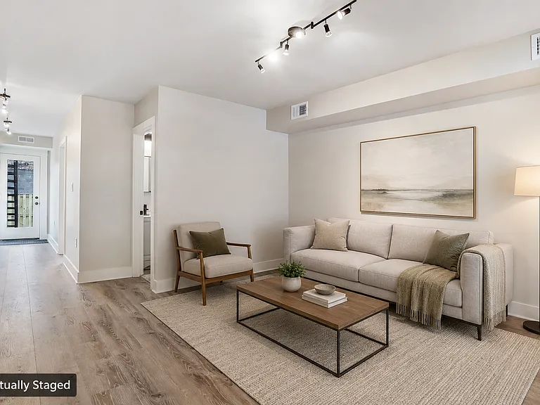 1526 2nd St SW — Photo 5