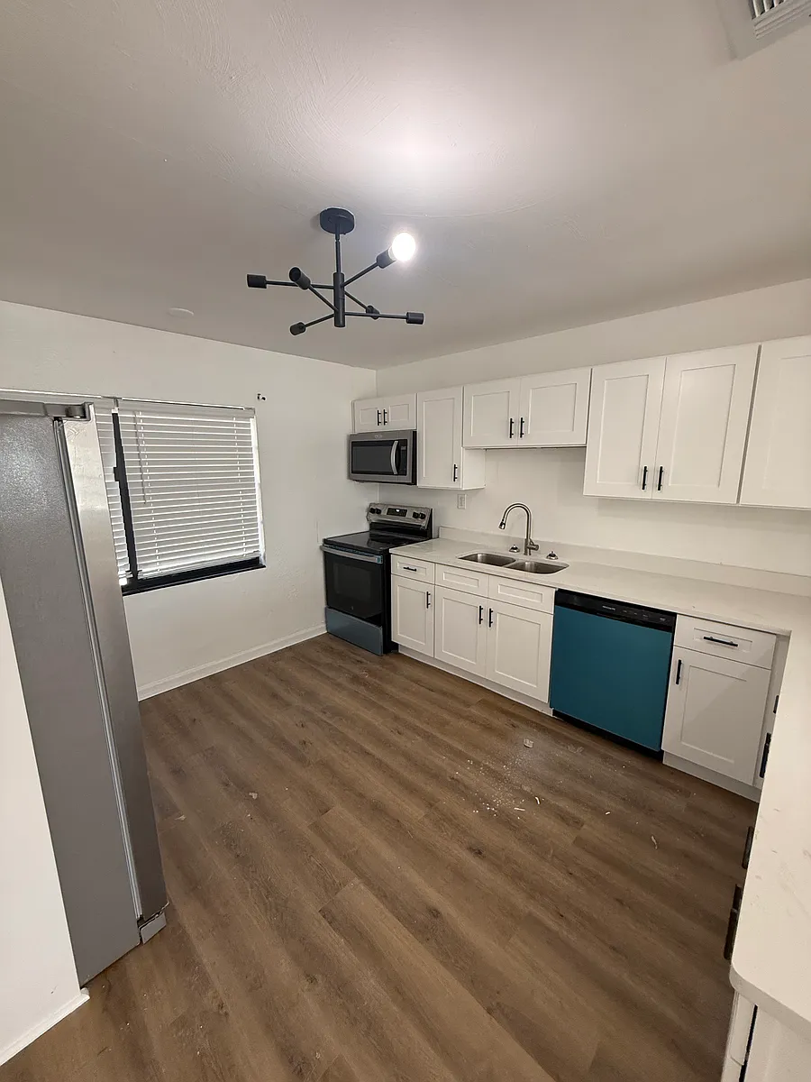 Building Photo - 1000 Sumter St #1002