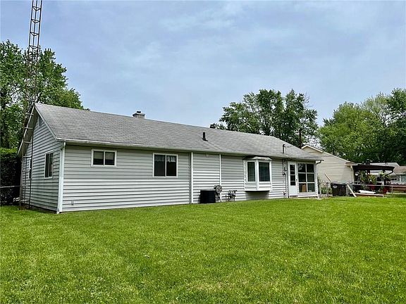 4th image of 114 Totten Dr