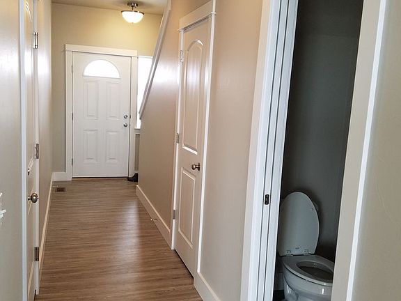 4th image of 203 13th St Unit C