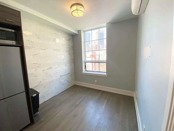 3rd image of 132 E 28th St Floor 2