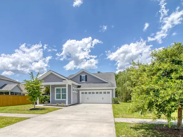 212 Palmetto Walk Dr, Summerville, SC 29486