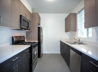 1745 N Western Ave #301, Los Angeles, CA 90027