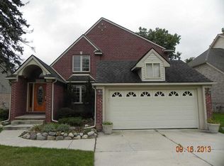 34495 Northland Dr, Livonia, MI 48152
