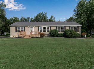 4453 Beach Ridge Rd, Lockport, NY 14094