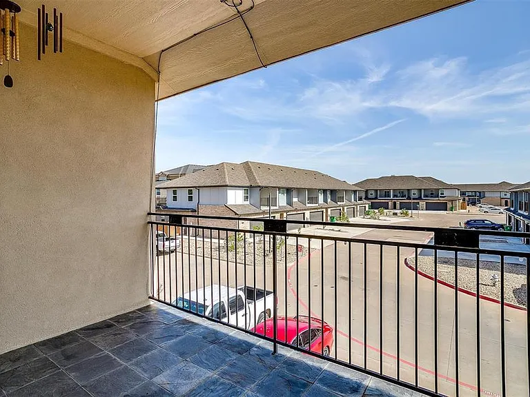 1313 Summerset Ln — Photo 19