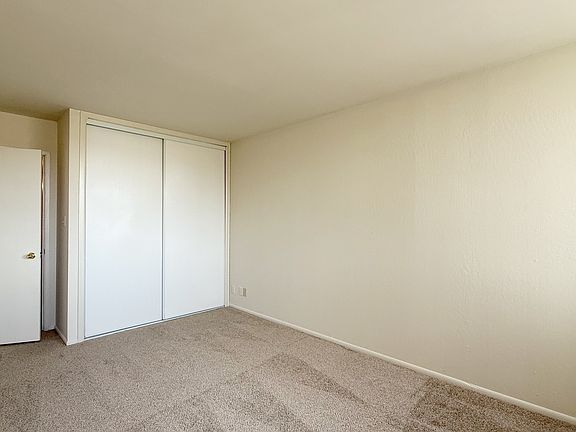 5th image of 1 Excelsior Ct APT 106