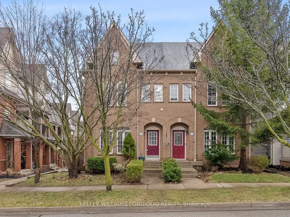 118 Gatwick Dr, Oakville, ON L6H 6V3