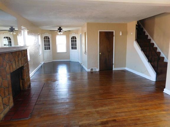 5th image of 3820 Mahoning Ave APT 10