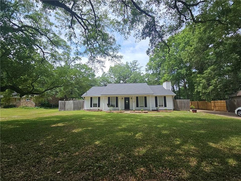 1st image of 66 Helen Dr