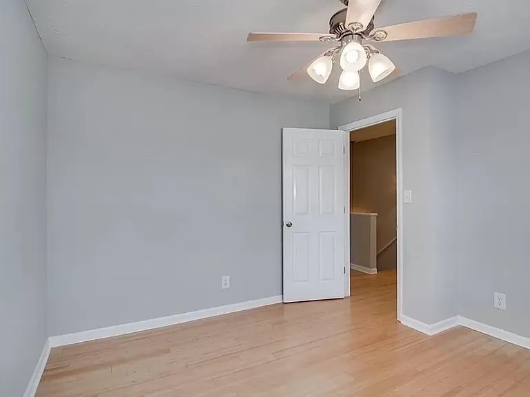 6 Fowkewood Ct — Photo 3