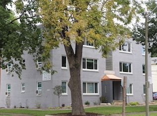 1002 W Springfield Ave APT 5, Urbana, IL 61801