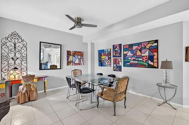 12418 Crystal Pointe Dr — Photo 4