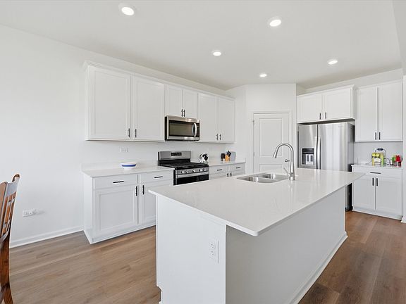3rd image of 6208 Longford Ln
