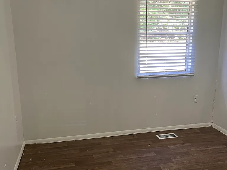 409 Summit Rd — Photo 5