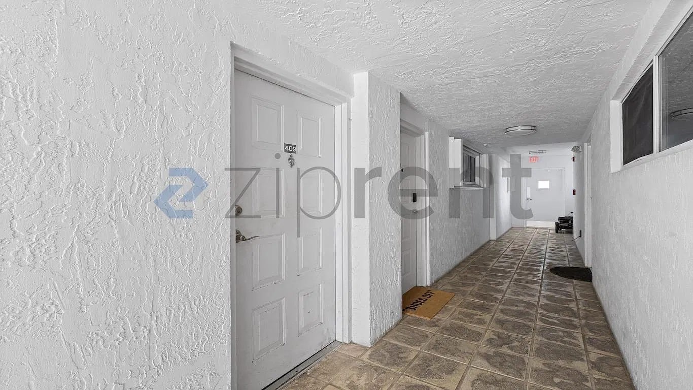 2 bed, 786 sqft, $2,650 — Photo 1