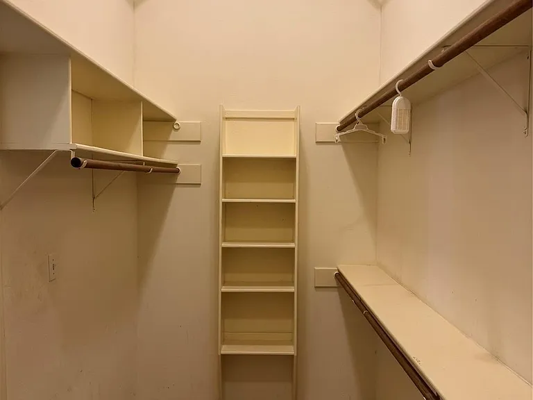 120 Hiwon Dr — Photo 24