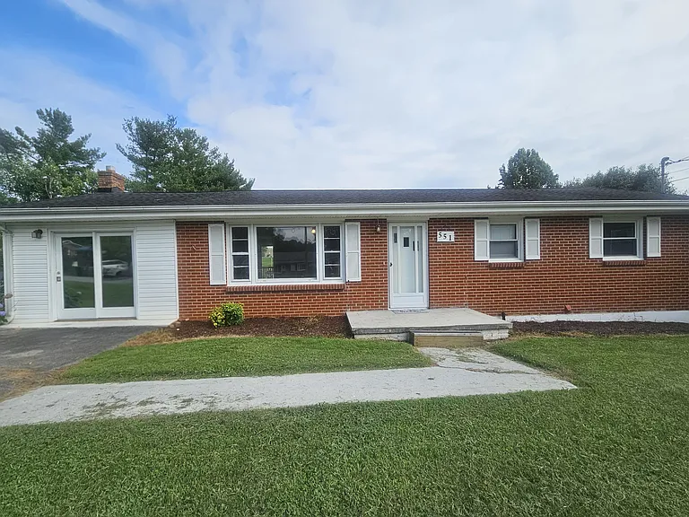 551 Woodland Cir — Photo 1