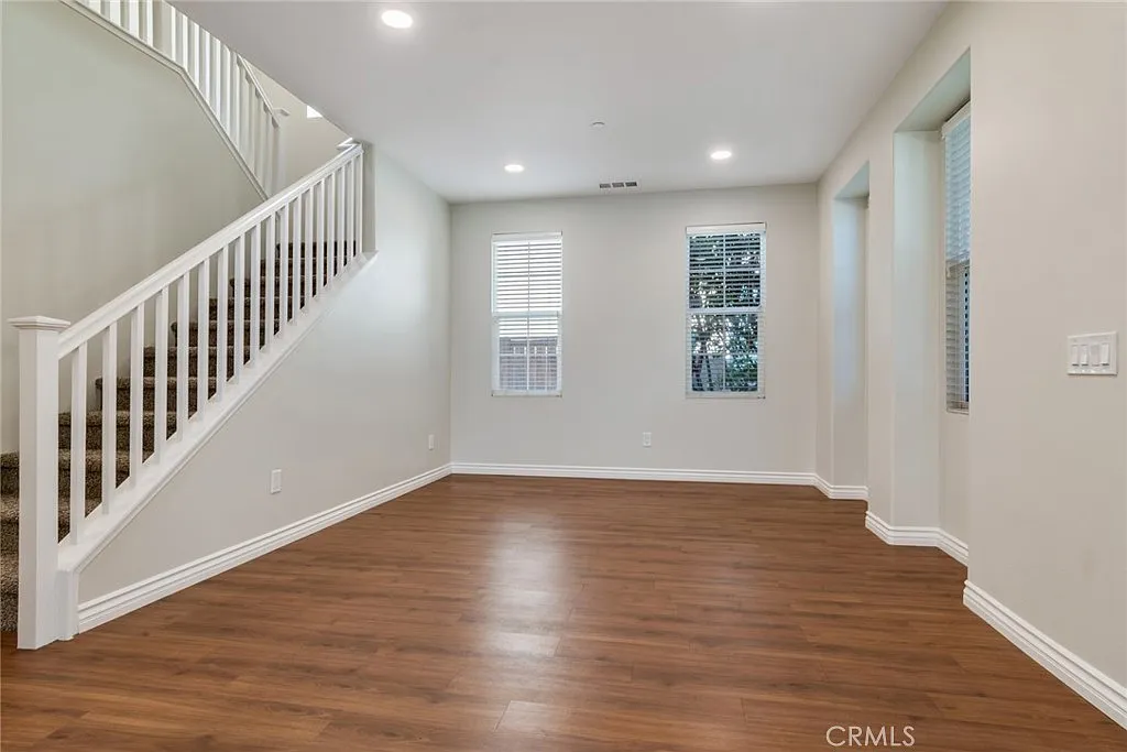 4 bed, 3.5 bath, 2557 sqft, $3,800 — Photo 3