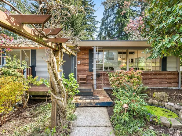 13320 23rd Place NE, Seattle, WA 98125
