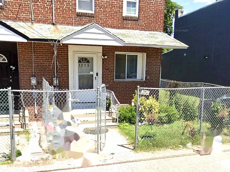 1215 Carl Miller Blvd — Photo 1