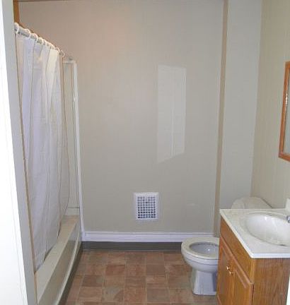 5th image of 171 Briggs St