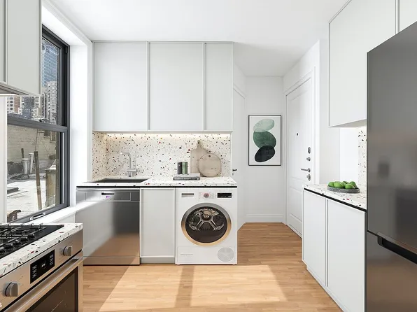 411 W 44th St APT 25, New York, NY 10036
