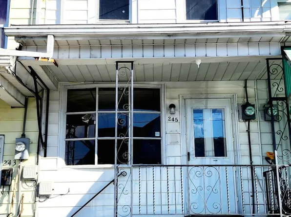 245 S Chestnut St, Mount Carmel, PA 17851