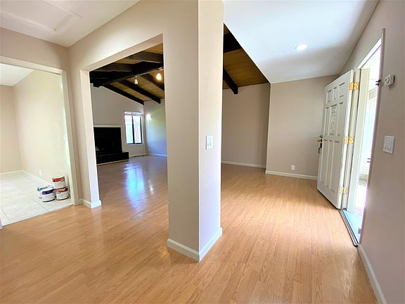 3rd image of 22463 Saint Andrews Ave