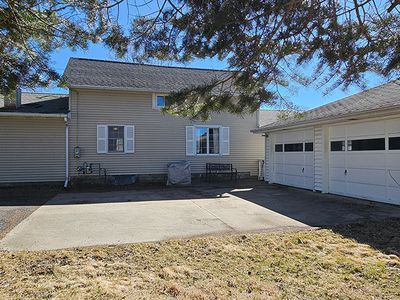 10211 Main St, Fenton, IL, 61251