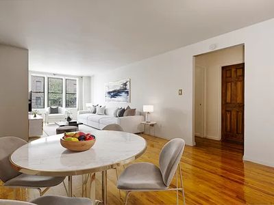 350 Ocean Pkwy APT 2M, Brooklyn, NY, 11218