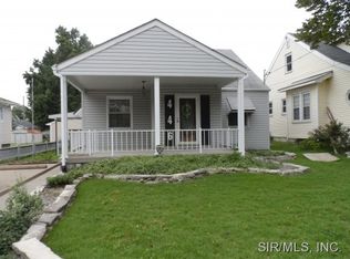 446 Prospect St, Wood River, IL 62095
