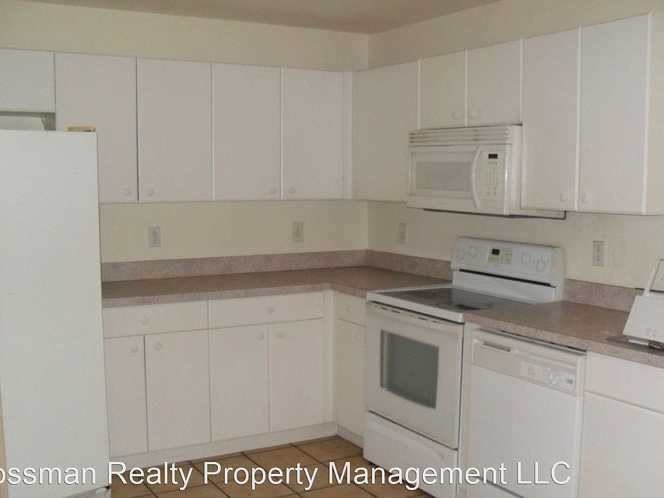 2nd image of 4882 30th St SW