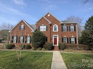 204 Whitegrove Dr, Fort Mill, SC 29715
