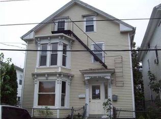 28 Hawthorne St, Providence, RI 02907