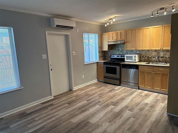 2nd image of 590 NW 40 Court #3