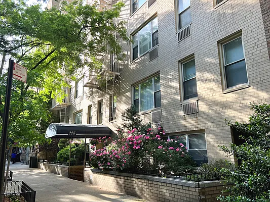 225 East 76th Street